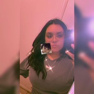 Meet your Posher, Estrella